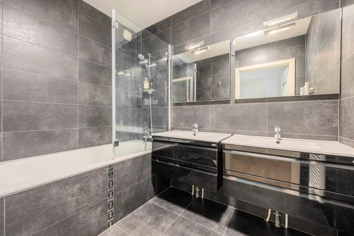 Image No.9-3 Bed Apartment for sale