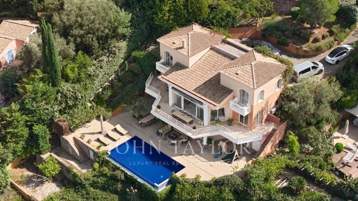Image No.3-5 Bed House for sale