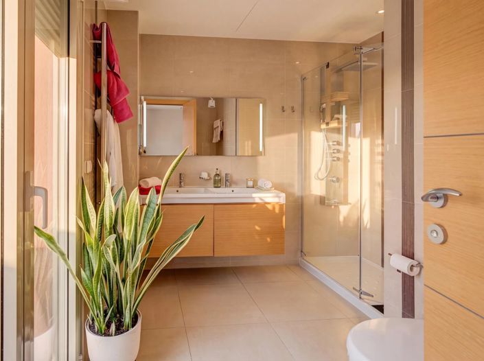 Image No.14-3 Bed Apartment for sale