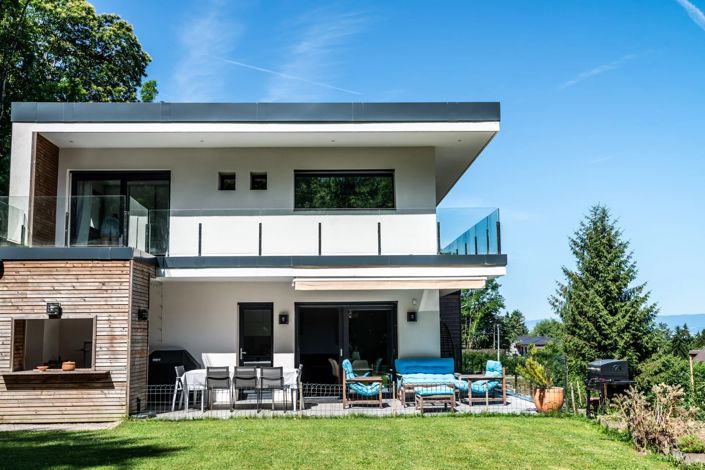 Image No.2-5 Bed House for sale