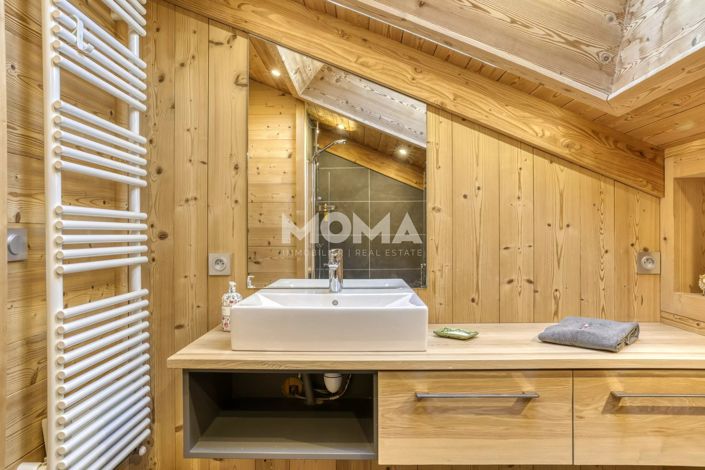 Image No.26-7 Bed House for sale
