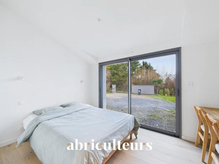 Image No.12-5 Bed House for sale