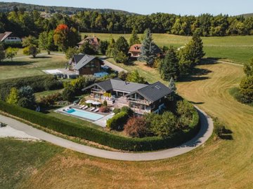 1 - Haute-Savoie, House