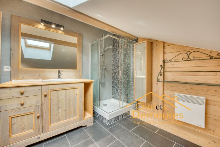 Image No.4-5 Bed House for sale