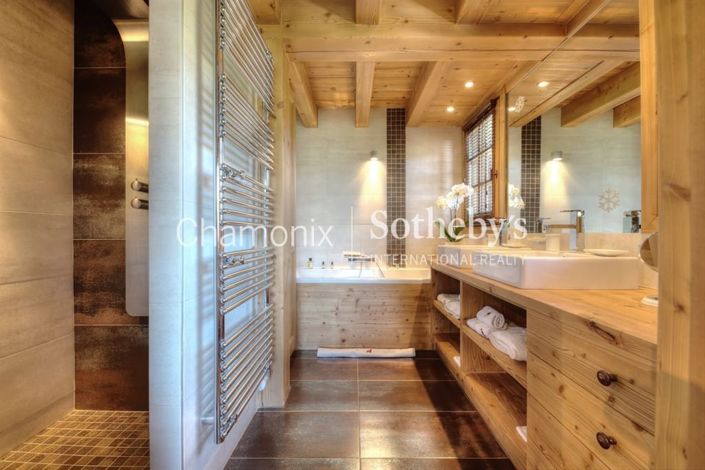 Image No.11-5 Bed House for sale