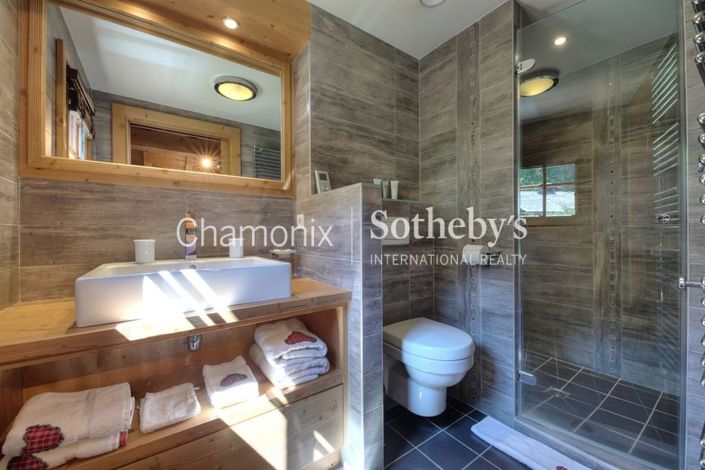 Image No.15-5 Bed House for sale