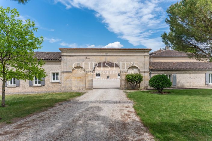 Image No.3-4 Bed House for sale