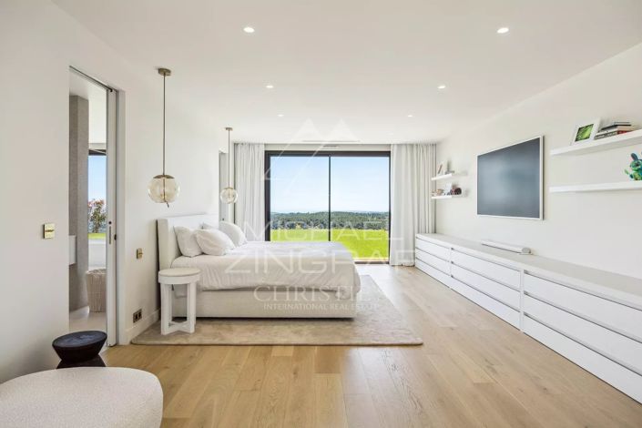 Image No.5-7 Bed House for sale