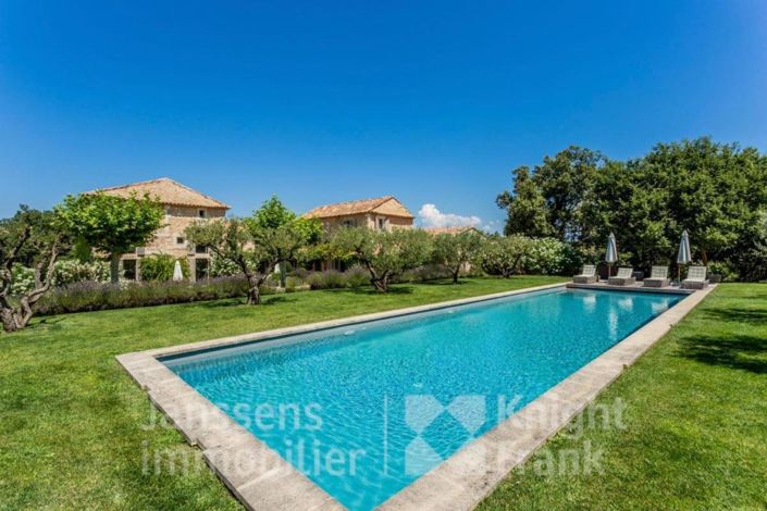 Image No.12-6 Bed House for sale