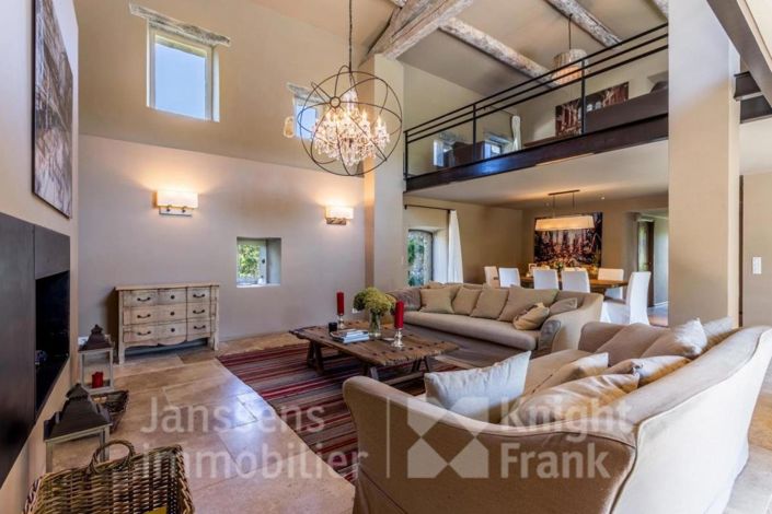 Image No.3-6 Bed House for sale