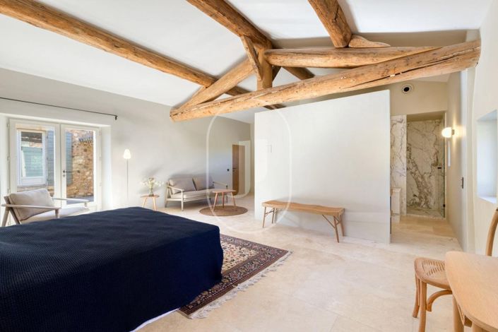 Image No.9-8 Bed House for sale