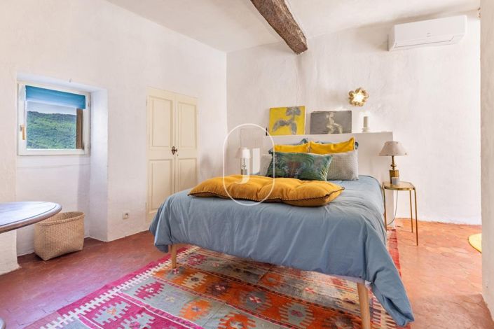 Image No.7-3 Bed House for sale