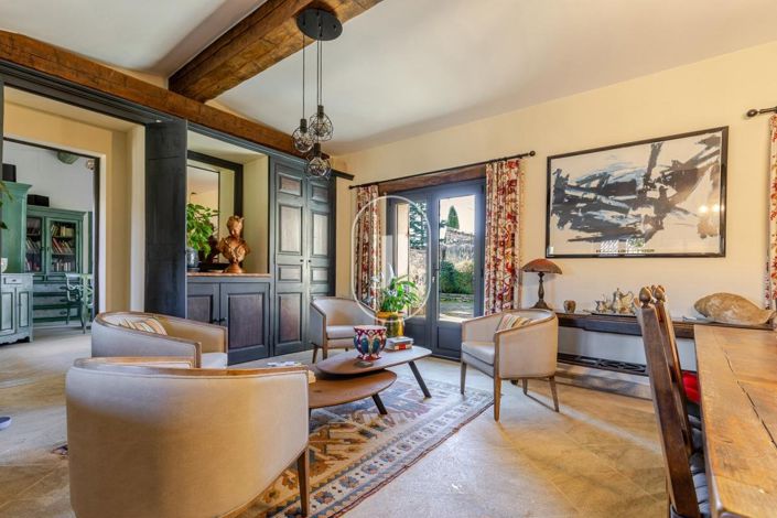 Image No.8-7 Bed House for sale