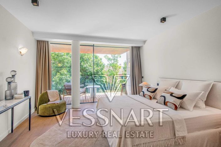 Image No.12-4 Bed House for sale