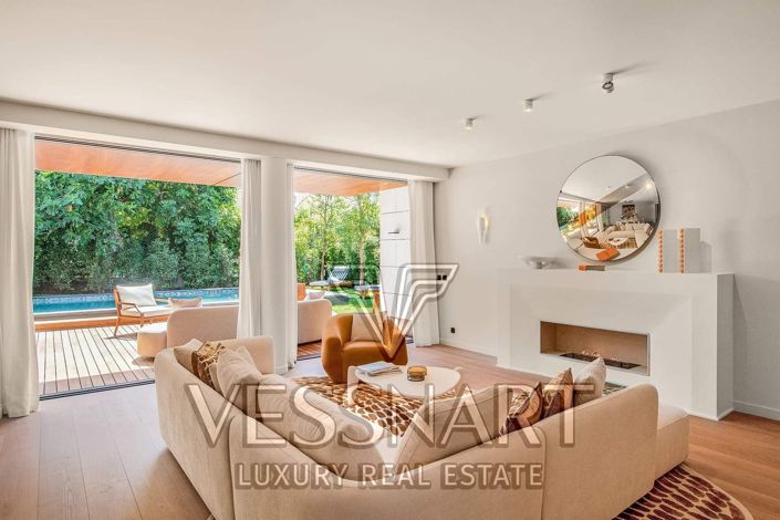 Image No.5-4 Bed House for sale
