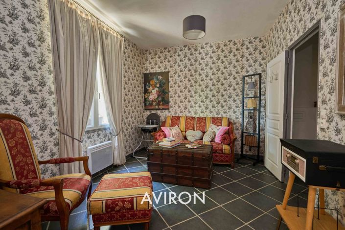 Image No.3-6 Bed House for sale
