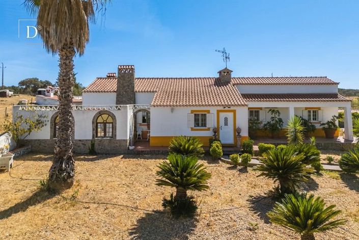 Image No.18-4 Bed House for sale