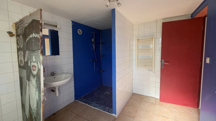 Image No.6-4 Bed House for sale