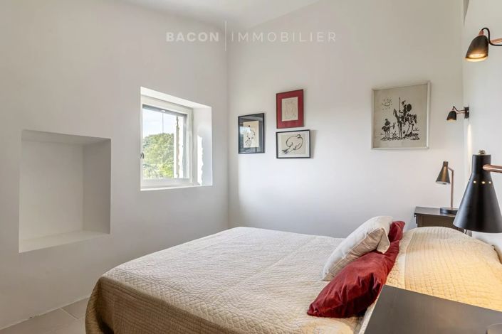 Image No.11-4 Bed House for sale