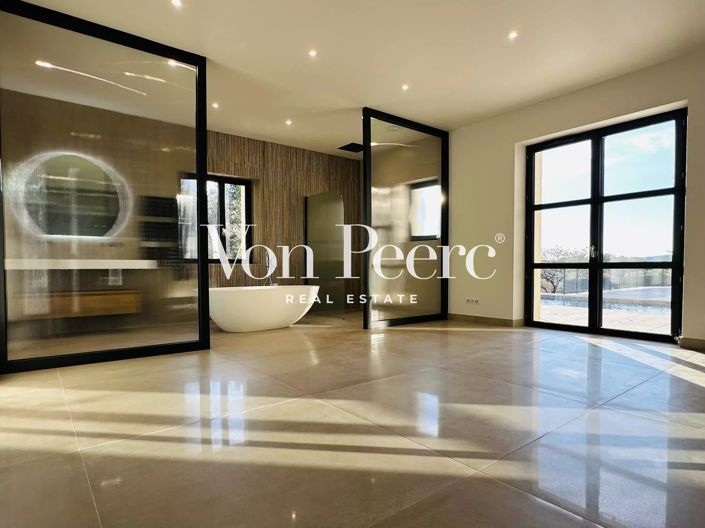 Image No.23-4 Bed House for sale