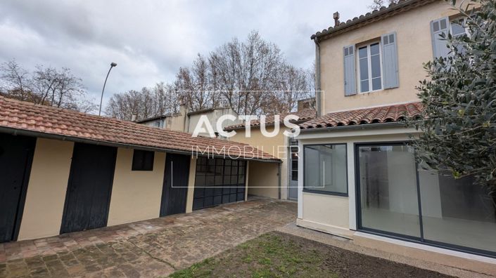 Image No.10-4 Bed House for sale