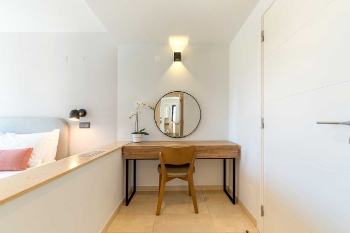 Image No.20-3 Bed House for sale
