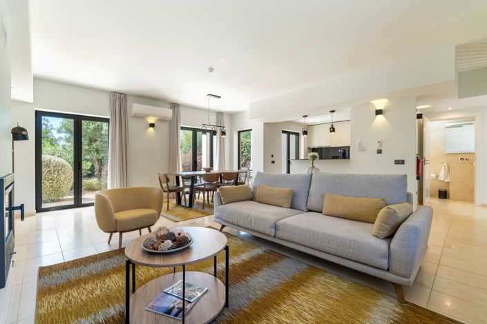 Image No.4-3 Bed House for sale