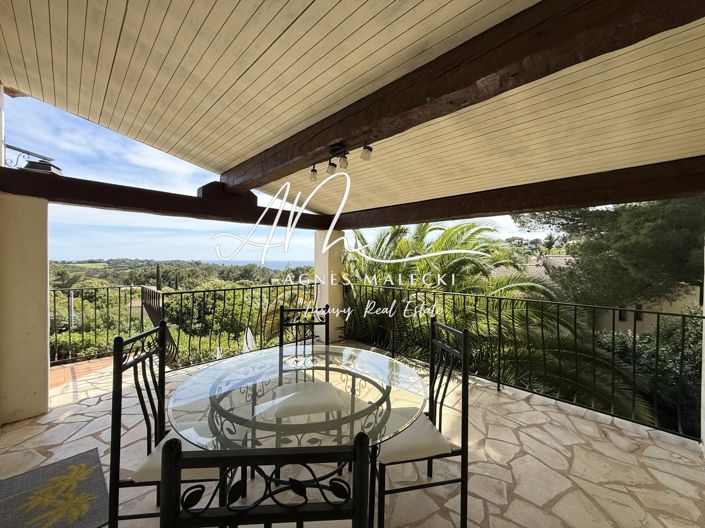 Image No.3-4 Bed House for sale