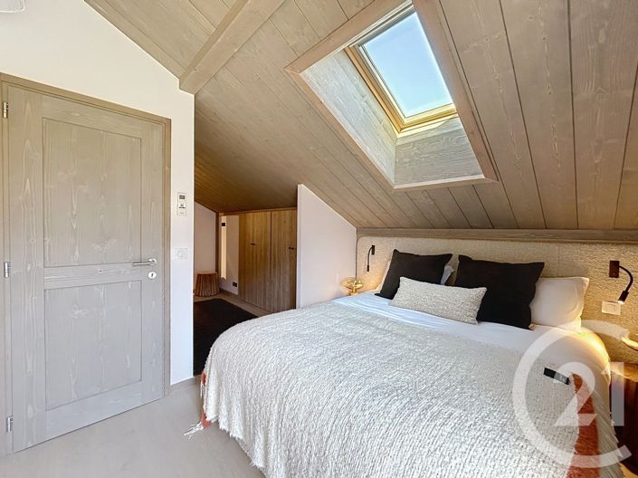 Image No.10-5 Bed House for sale
