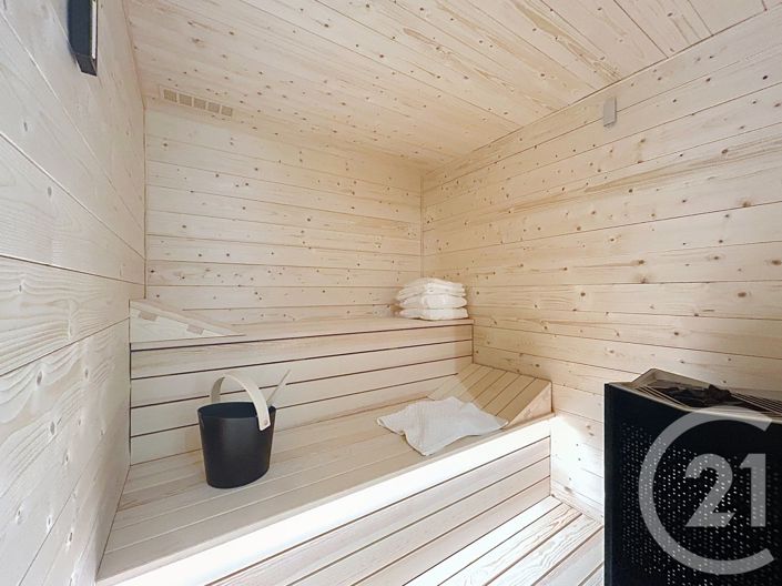 Image No.16-5 Bed House for sale