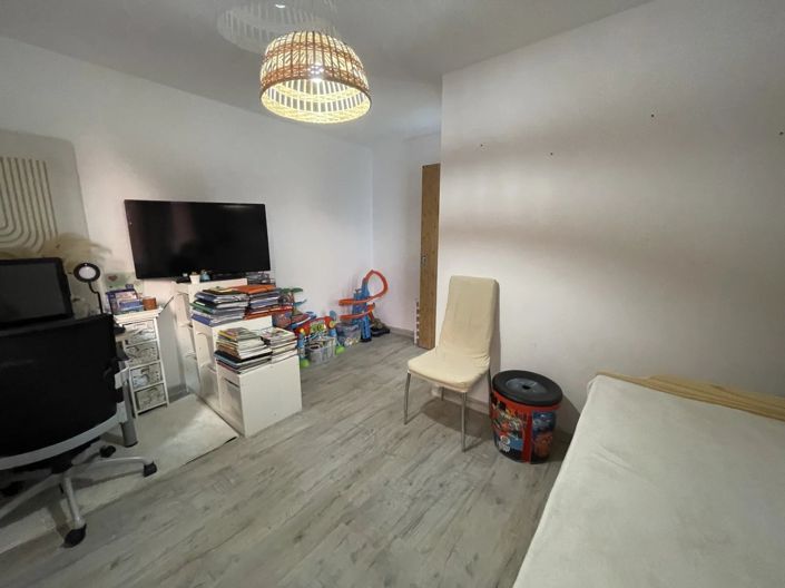 Image No.11-3 Bed Apartment for sale