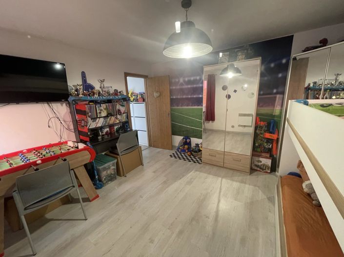 Image No.13-3 Bed Apartment for sale