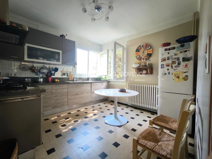 Image No.13-5 Bed House for sale