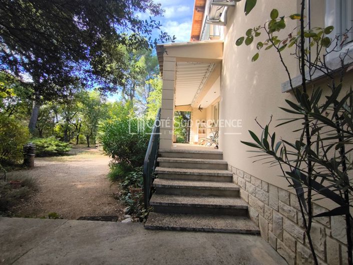 Image No.7-5 Bed House for sale