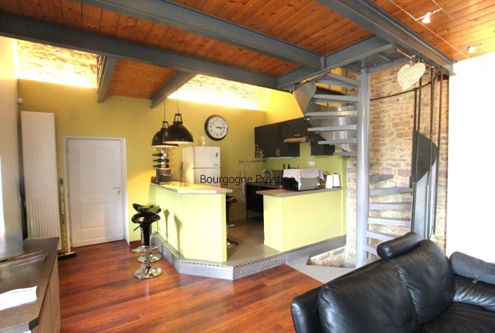 Image No.15-6 Bed House for sale