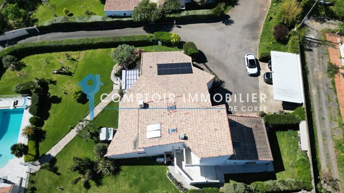 Image No.18-5 Bed House for sale