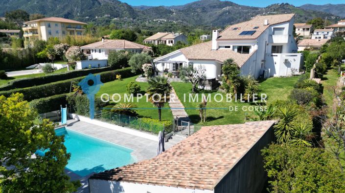 Image No.2-5 Bed House for sale
