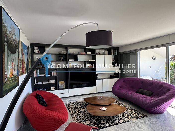 Image No.28-5 Bed House for sale