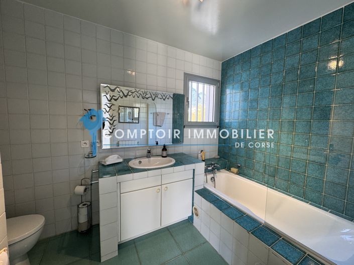 Image No.47-5 Bed House for sale