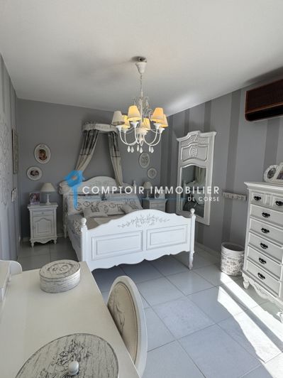 Image No.48-5 Bed House for sale
