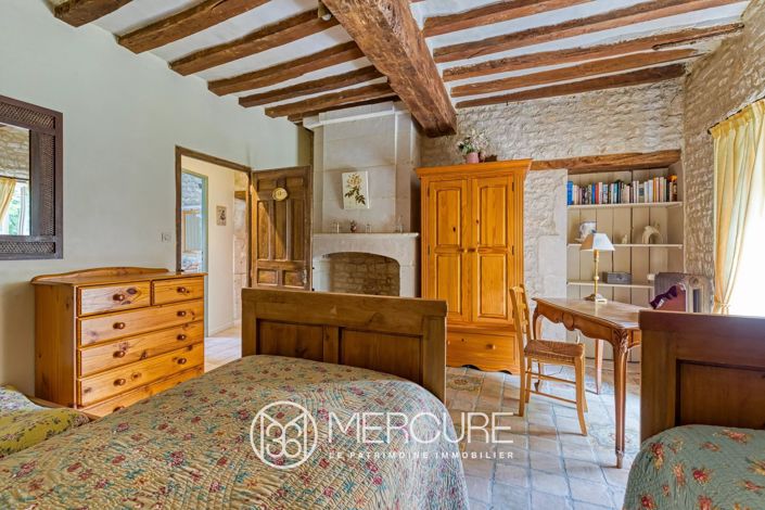 Image No.13-6 Bed Property for sale