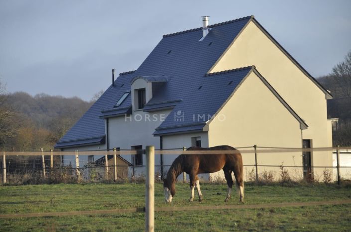 Image No.2-4 Bed House for sale
