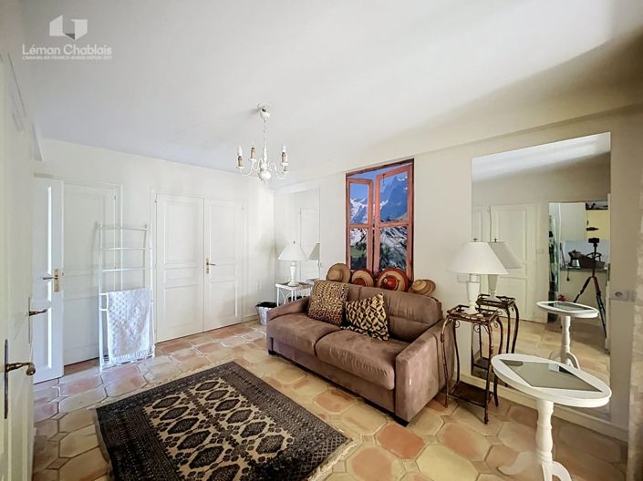 Image No.17-7 Bed House for sale