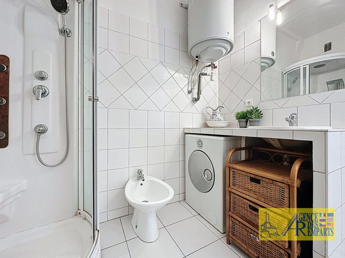 Image No.20-1 Bed Apartment for sale