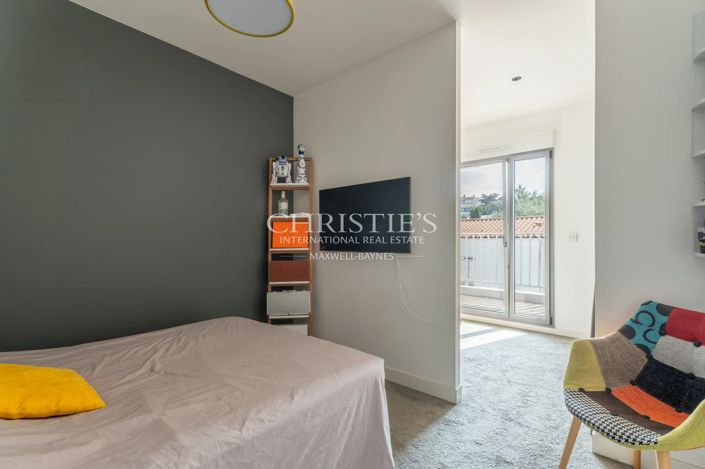 Image No.15-5 Bed House for sale