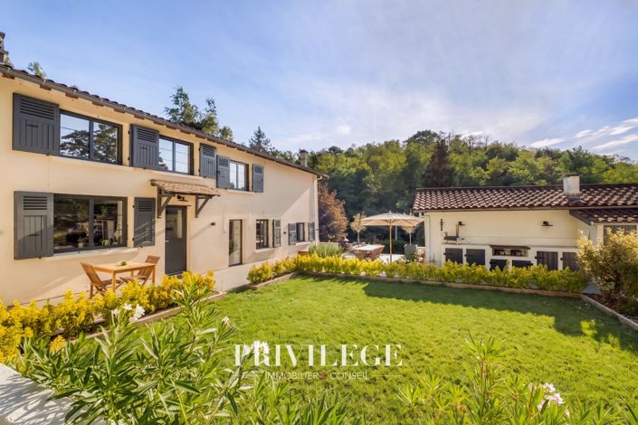 Image No.2-4 Bed House for sale