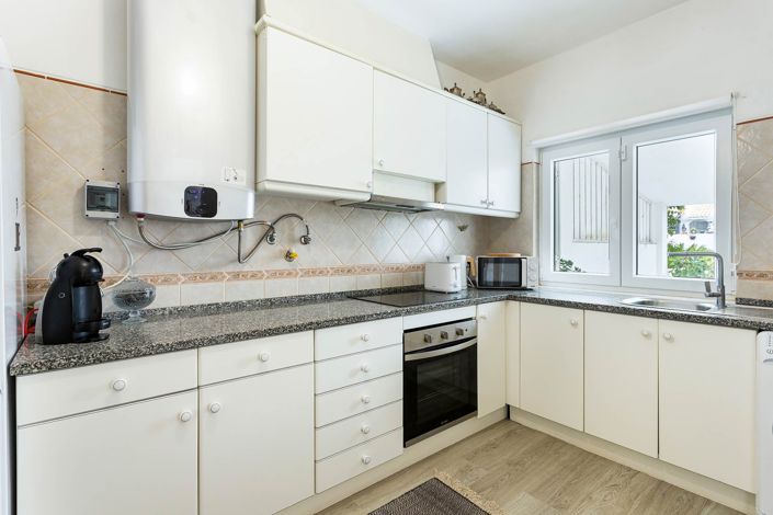 Image No.10-2 Bed House for sale