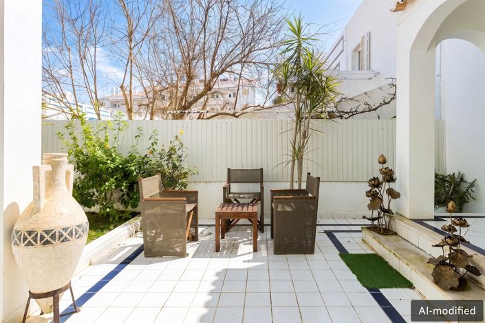 Image No.6-2 Bed House for sale