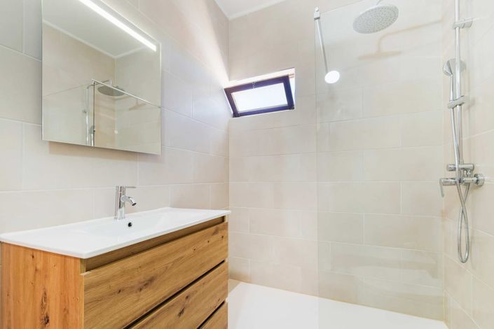 Image No.20-2 Bed Apartment for sale