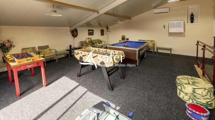 Image No.12-8 Bed Apartment for sale